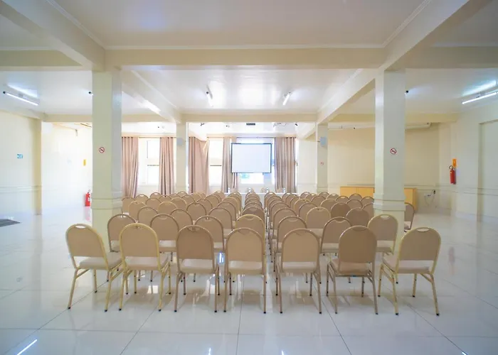 Ano Bom Palace Hotel