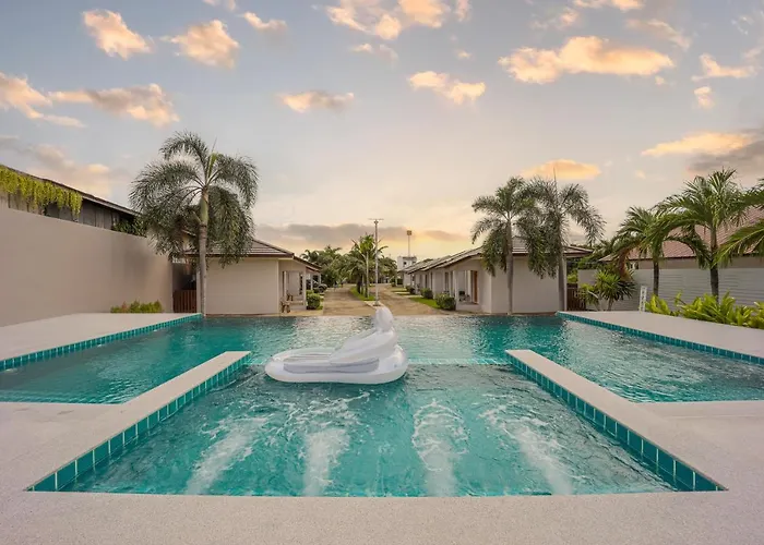 Akard Private Villas Sattahip