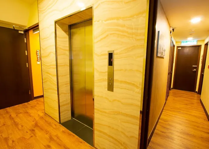 Expo Hotel