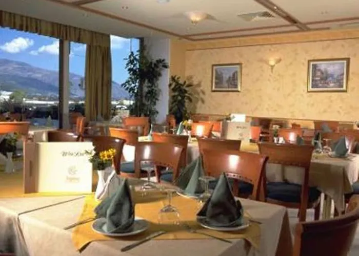 Hotel Elena