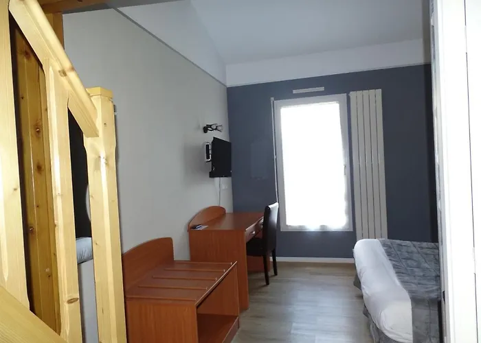 Logis Hotel Les 3 Marchands