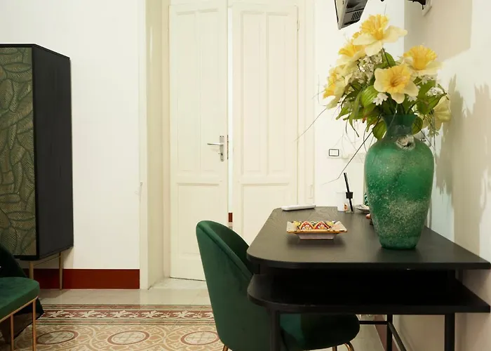 Ballaro Guest House