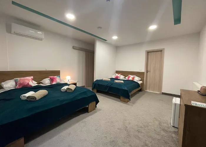Hotel Story