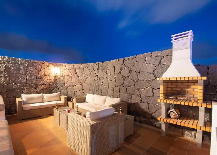 Villa Vista Rey - 6 Bedroom - Heated Pool - Amazing Views - Pool Table - Vista Lobos - Playa Blanca