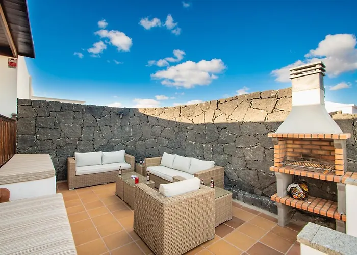 Villa Vista Rey - 6 Bedroom - Heated Pool - Amazing Views - Pool Table - Vista Lobos - Playa Blanca