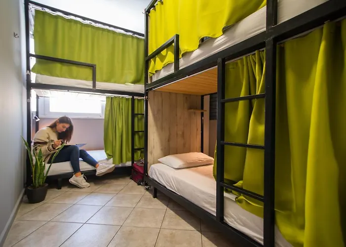 Bedway Athens Hostel