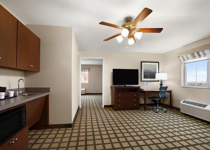 Baymont Inn & Suites By Wyndham Odessa