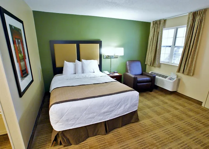 Extended Stay America Suites - St Louis - Westport - E Lackland Rd Maryland Heights
