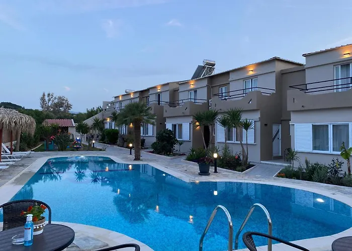 Secret Garden Apartments