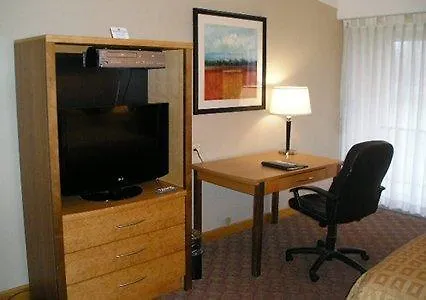 Clarion Hotel Buffalo Airport
