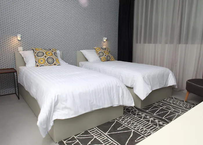 Hotel Cubis