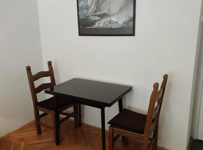 Private Accommodation Raspudic