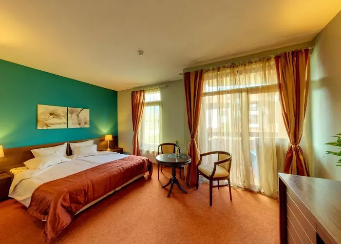 Hotel Famil - Adults Only