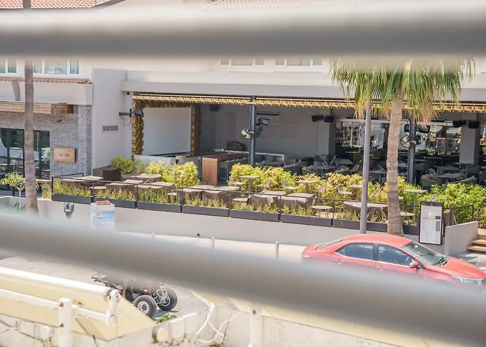 Cornelia Hotel