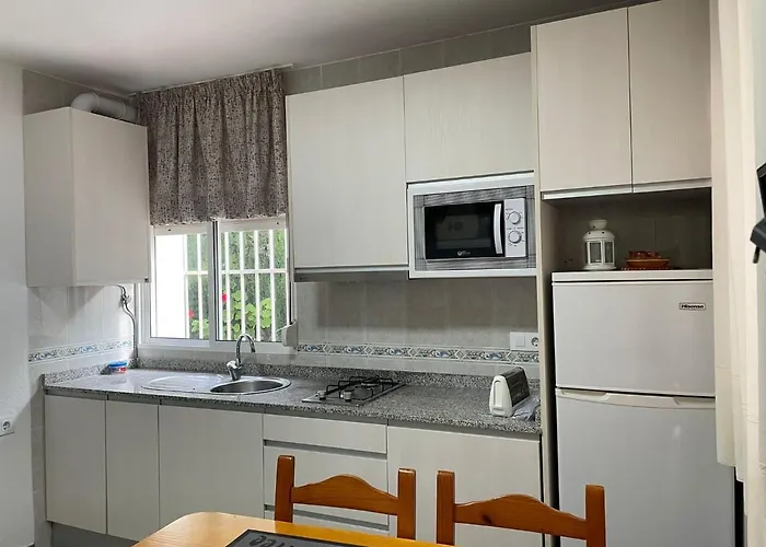 Apartamentos Bolonia Paraiso