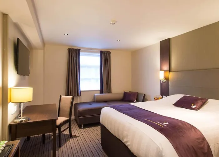Premier Inn Dover Central - Eastern Ferry Terminal