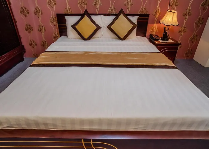 Dong Bao Hotel
