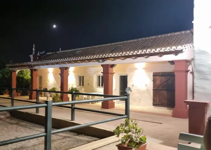 Casa rural Mijas. Cerca playa y montaña con jardín