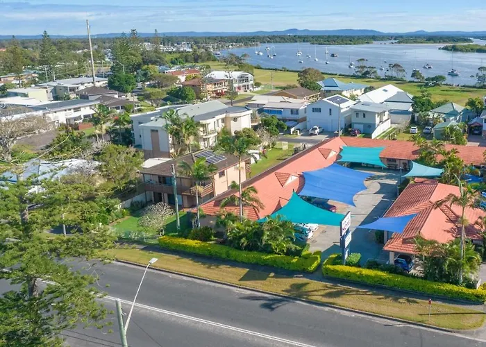 Yamba Twin Pines Motel