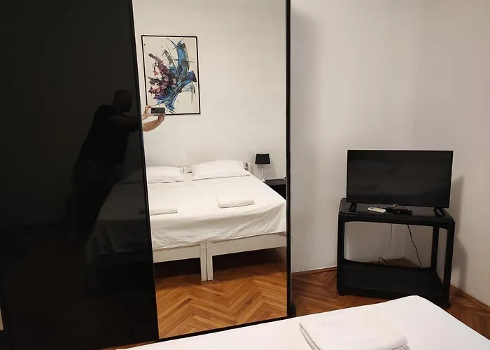 Private Accommodation Raspudic