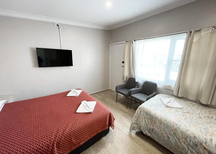 Hillview Motel