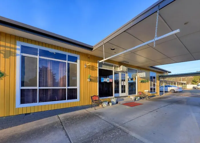 Bushmans Motor Inn
