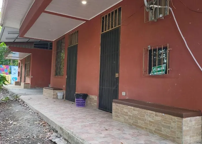 Hostel Manuel Antonio Park Jungle