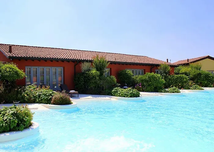 Joia Hotel & Luxury Apartments Rta
