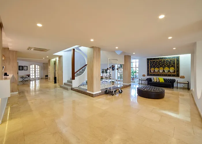Hotel Tres Torres