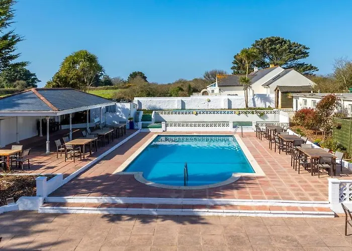Saints Bay Hotel
