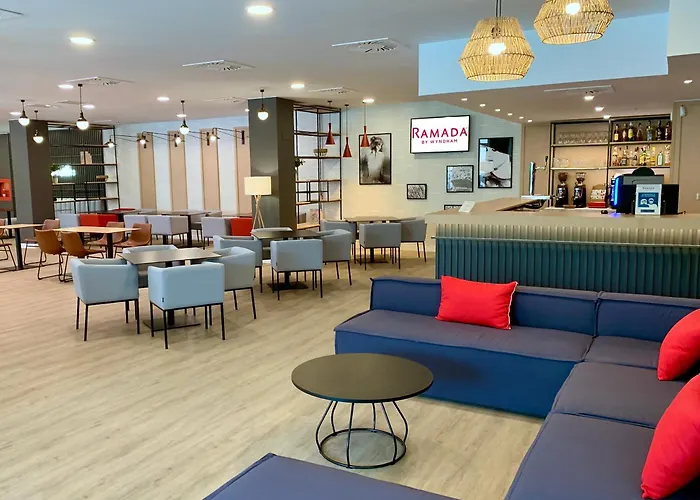 Ramada By Wyndham Valencia Almussafes