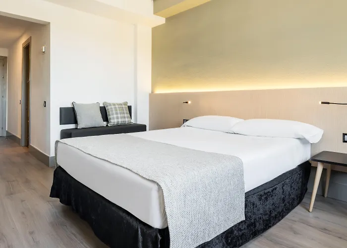 Hotel Ilunion Las Lomas