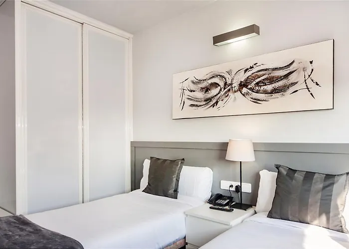 Hotel Sant Pere Ll Hspii