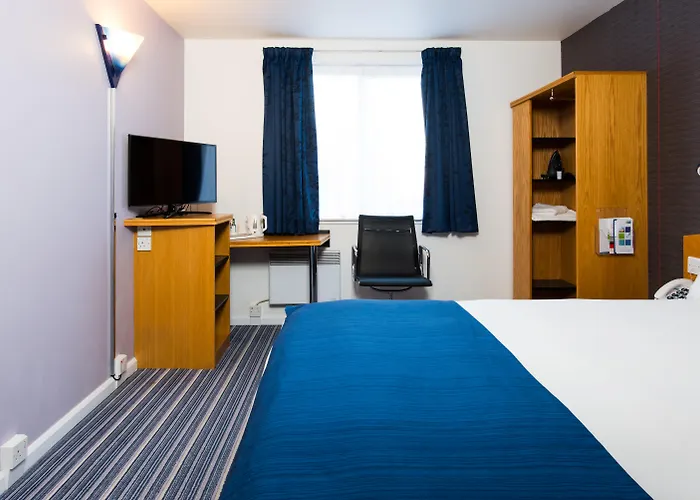 Holiday Inn Express Southampton West By Ihg