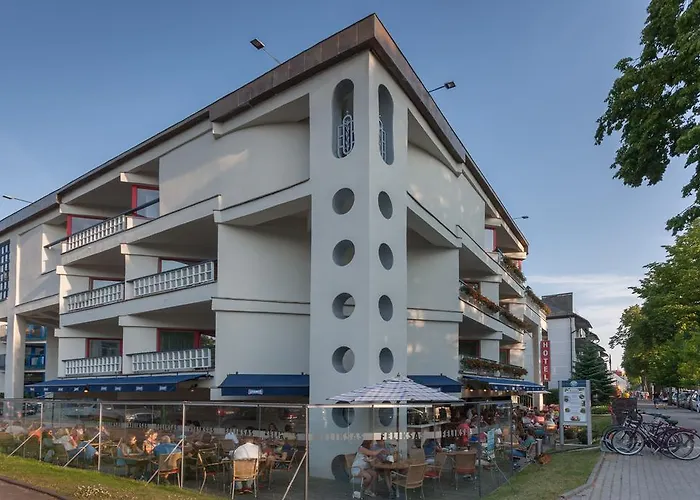 Tauras Center Hotel