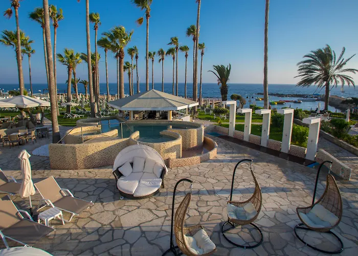 Leonardo Plaza Cypria Maris Beach Hotel & Spa (Adults Only)