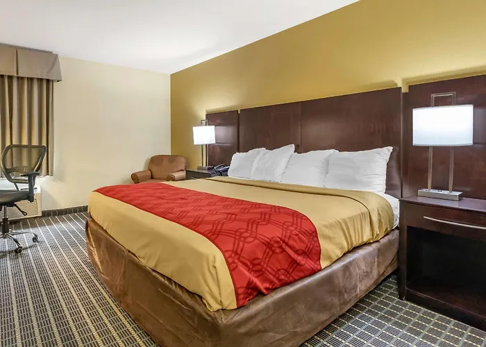 Econo Lodge Brunswick Travel Center