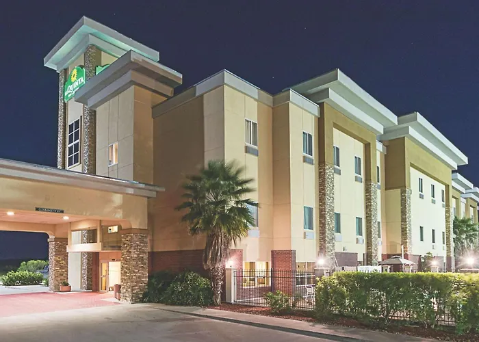 La Quinta By Wyndham Mathis
