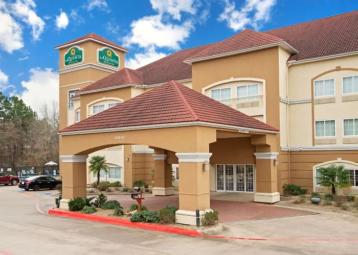 La Quinta By Wyndham Palestine