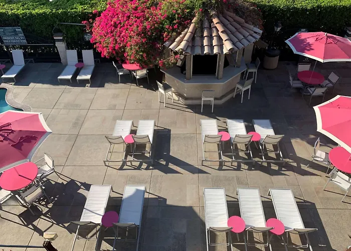 Best Western Plus Las Brisas Hotel