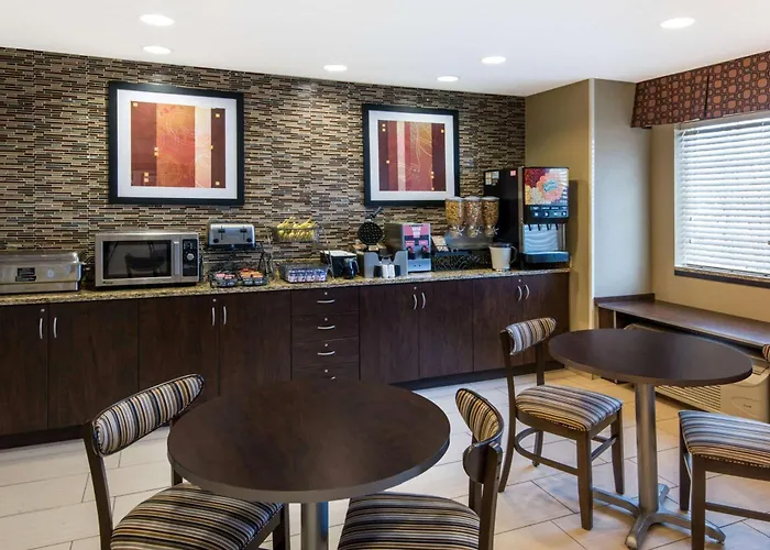 Microtel Inn And Suites North Canton
