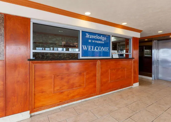 Travelodge By Wyndham Cleveland Airport