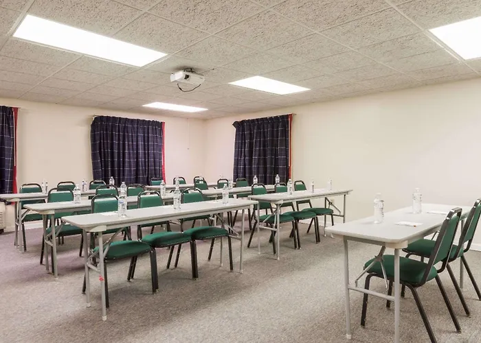 Super 8 By Wyndham Miamisburg Dayton S Area Oh
