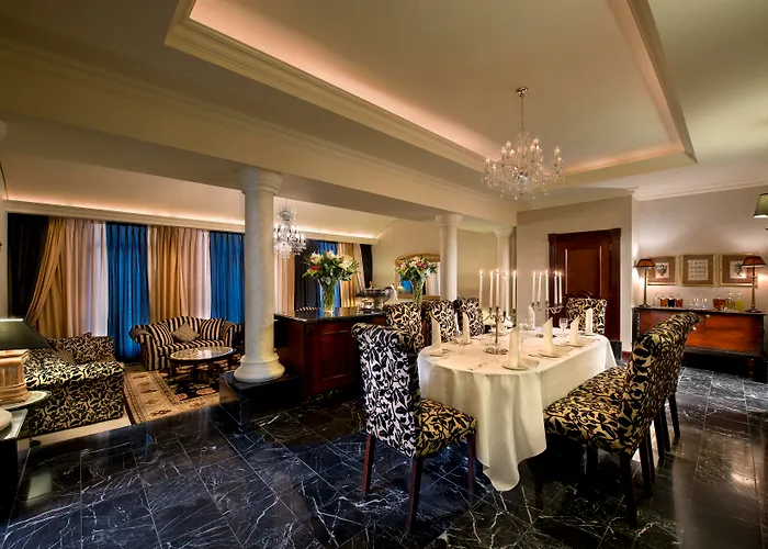 The Michelangelo Hotel