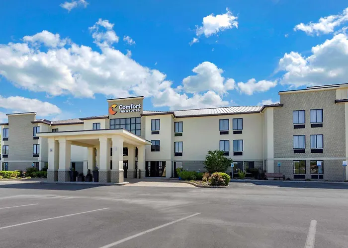 Comfort Inn & Suites Lincoln I-20