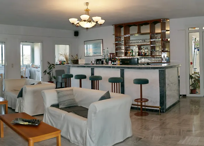 Akti Hotel & Apartments