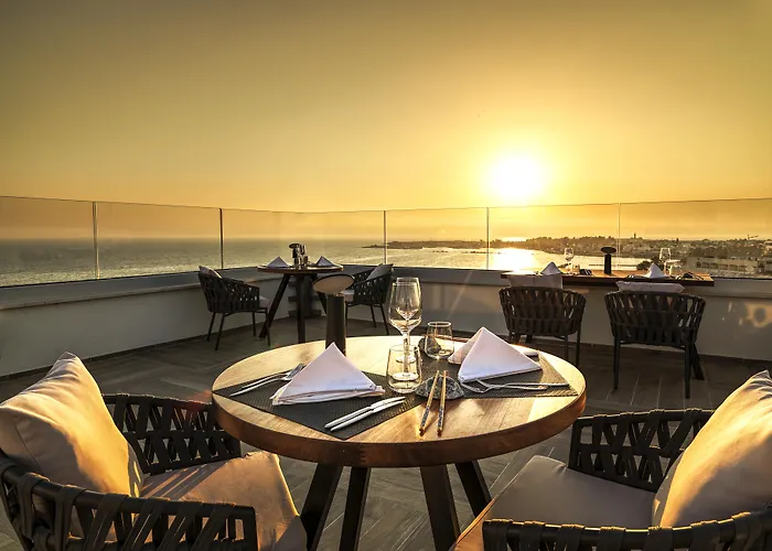 Amavi, Madefortwo Hotels - Paphos (Adults Only)