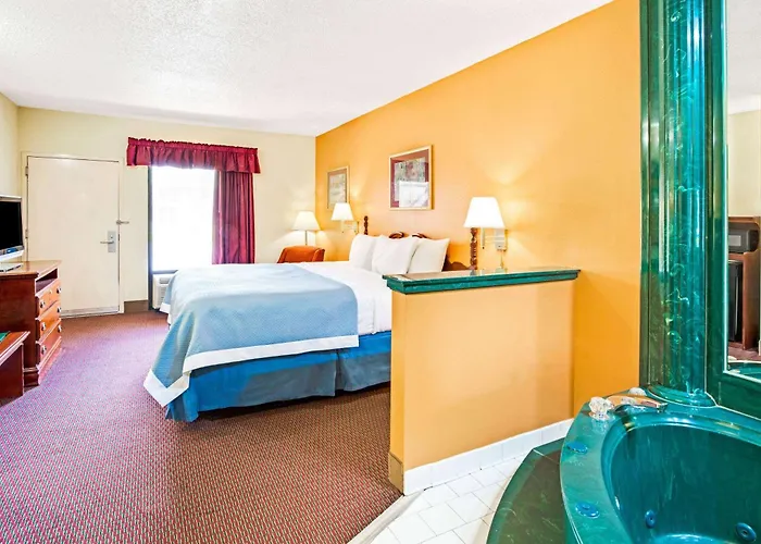 Days Inn By Wyndham Covington