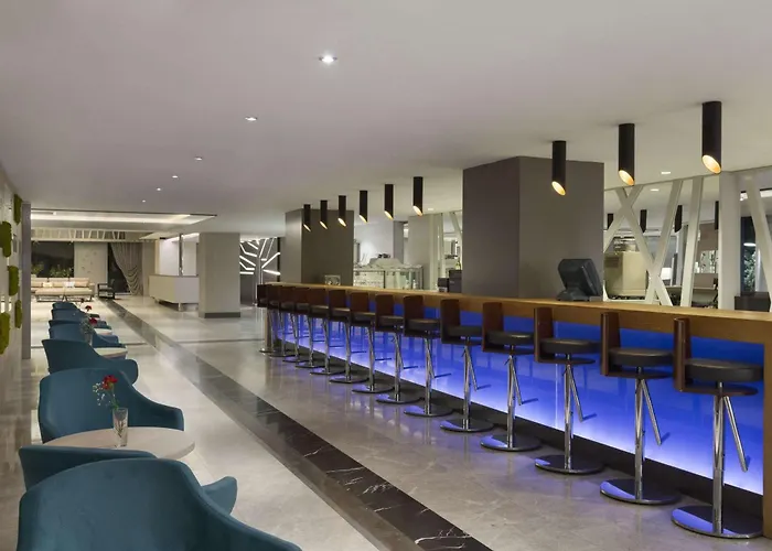 Ramada Hotel & Suites By Wyndham Izmir Kemalpasa