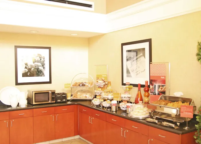 Hampton Inn & Suites-Atlanta Airport North-I-85